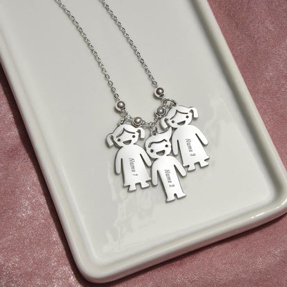 Léa Family Name Necklace 👪